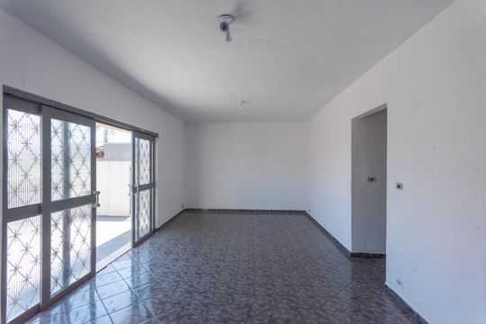 Sala de casa para alugar com 3 quartos, 180m² em Jardim Eulina, Campinas
