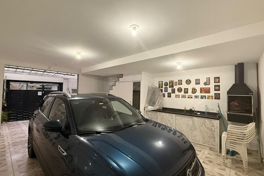 Garagem de casa para alugar com 2 quartos, 108m² em Vila Marieta, São Paulo