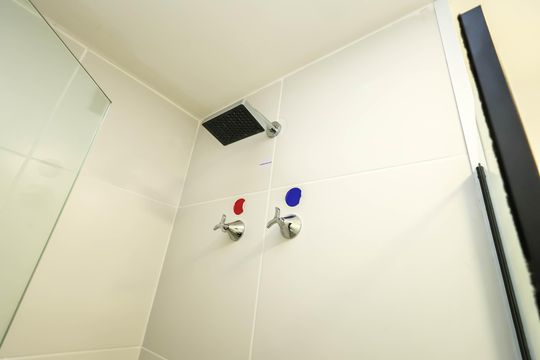 Banheiro de apartamento à venda com 1 quarto, 30m² em Liberdade, São Paulo