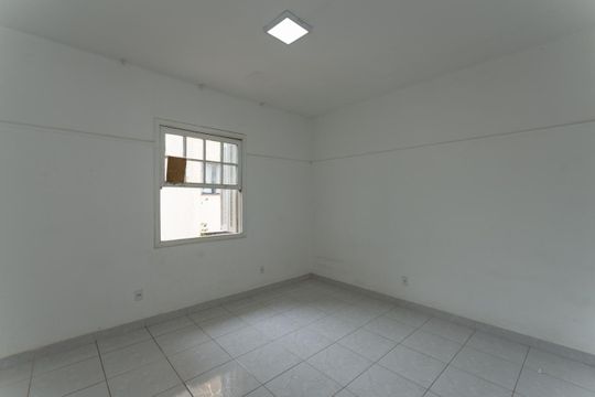 Quarto 1 de casa para alugar com 2 quartos, 120m² em Pompeia, São Paulo