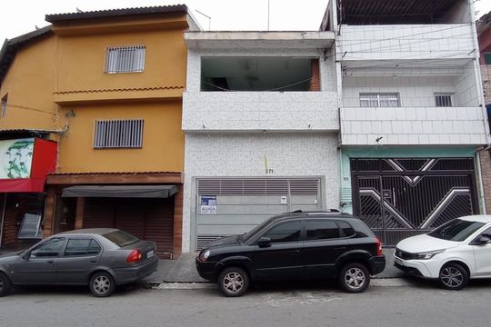 Fachada de casa para alugar com 2 quartos, 350m² em Casa Grande, Diadema