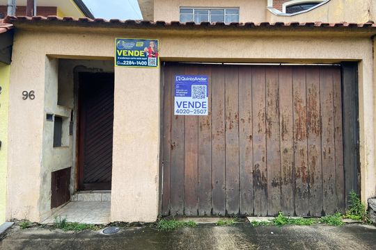 Fachada e Placa de casa à venda com 3 quartos, 138m² em City Bussocaba, Osasco