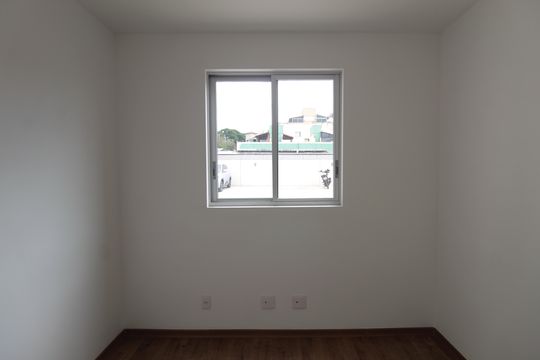 Quarto de apartamento para alugar com 2 quartos, 68m² em Serrano, Belo Horizonte