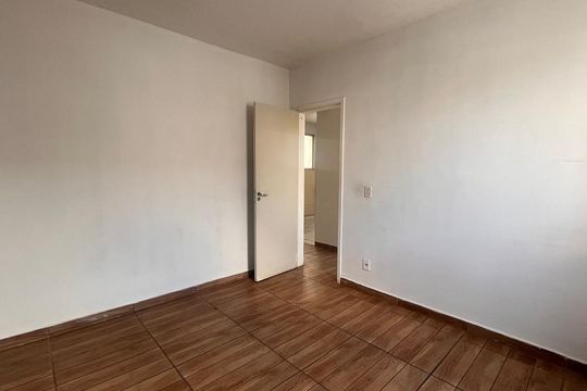 Quarto de apartamento para alugar com 2 quartos, 45m² em Santa Terezinha, Piracicaba
