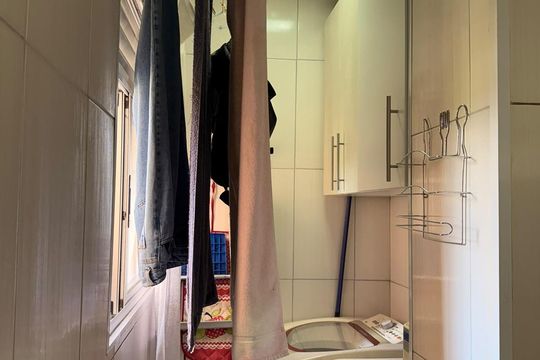 Área de serviço de apartamento para alugar com 2 quartos, 56m² em Bairro Jardim Nossa Senhora das Graças, Cotia