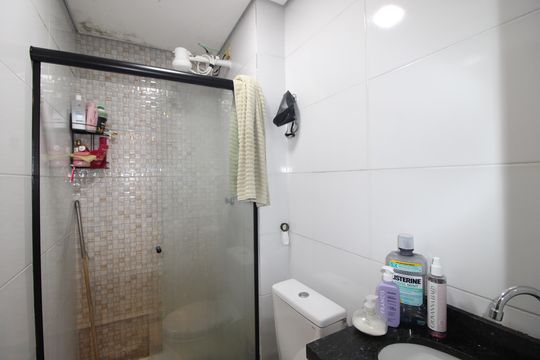 Banheiro de apartamento para alugar com 2 quartos, 40m² em Itaquera, São Paulo