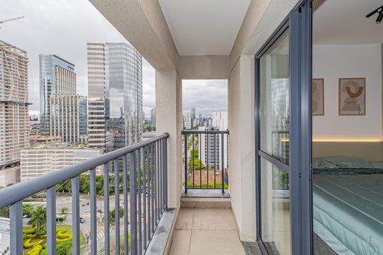 Varanda de kitnet/studio para alugar com 1 quarto, 25m² em Vila Cordeiro, São Paulo