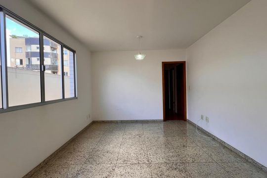 Apartamento à venda com 3 quartos, 101m² em Floresta, Belo Horizonte