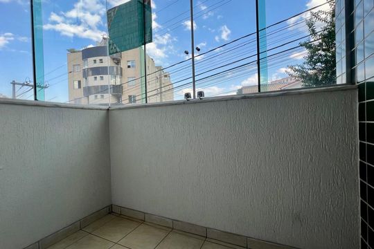 varanda de apartamento à venda com 3 quartos, 101m² em Floresta, Belo Horizonte
