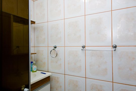 Banheiro de apartamento para alugar com 2 quartos, 56m² em Macedo, Guarulhos