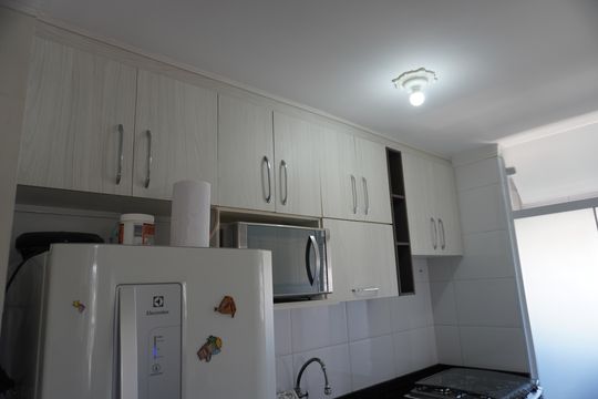 Apartamento à venda com 2 quartos, 50m² em Vila Carmosina, São Paulo