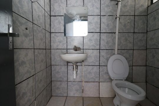 Banheiro de apartamento para alugar com 2 quartos, 55m² em Vila Virginia, Ribeirão Preto