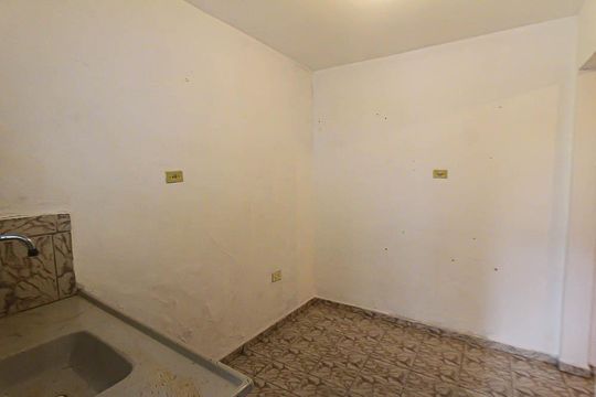 Casa para alugar com 1 quarto, 40m² em Vila Uniao (zona Leste), São Paulo