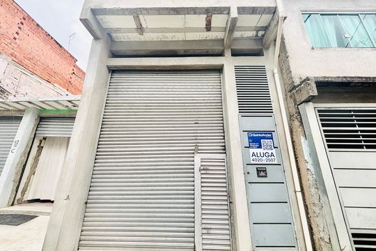 Fachada de casa para alugar com 1 quarto, 30m² em Cidade Antônio Estêvão de Carvalho, São Paulo