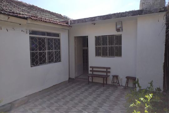 Área externa de casa para alugar com 2 quartos, 132m² em Jardim do Salso, Porto Alegre