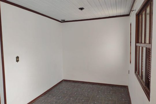 Quarto 1 de casa para alugar com 2 quartos, 132m² em Jardim do Salso, Porto Alegre