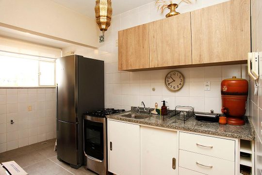 Cozinha + Área de Serviço de apartamento à venda com 3 quartos, 73m² em Mont’serrat, Porto Alegre