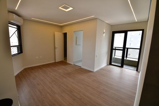 Apartamento à venda com 1 quarto, 60m² em Cambuí, Campinas