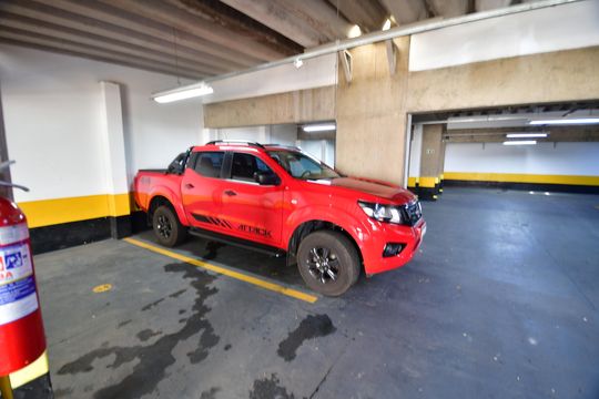 Garagem de apartamento à venda com 1 quarto, 60m² em Cambuí, Campinas