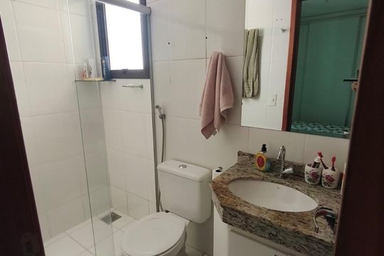 Banheiro 2 de apartamento à venda com 2 quartos, 60m² em Vila Brasilia, Goiânia