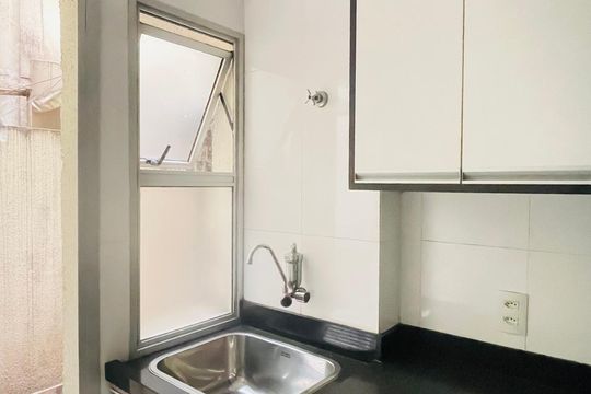 Área de Serviço de apartamento para alugar com 2 quartos, 52m² em Lajeado, Cotia
