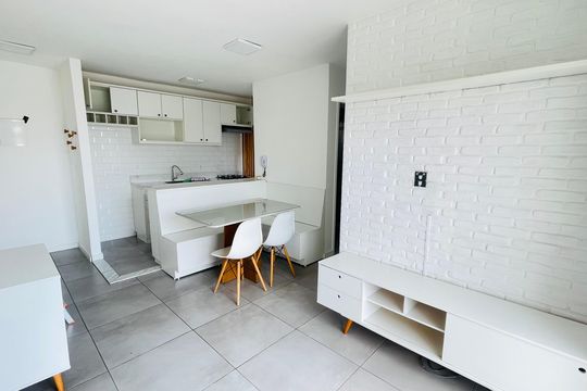 Apartamento para alugar com 2 quartos, 45m² em Jardim Isis, Cotia