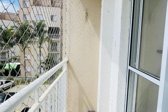 Varanda de apartamento para alugar com 2 quartos, 45m² em Jardim Isis, Cotia