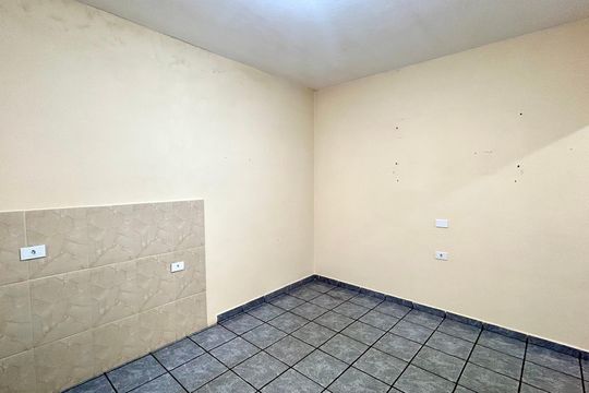 Casa para alugar com 1 quarto, 80m² em Jardim Normandia, Guarulhos