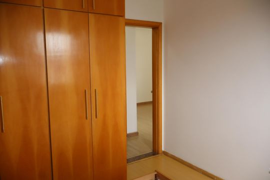 Quarto 2 de apartamento para alugar com 2 quartos, 47m² em Vila Industrial, São Paulo