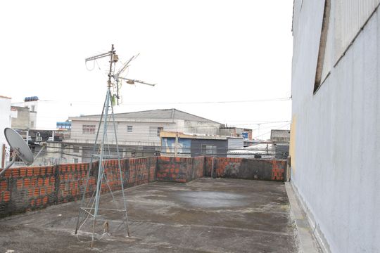 Quintal de cima  de casa para alugar com 3 quartos, 150m² em Itaquera, São Paulo