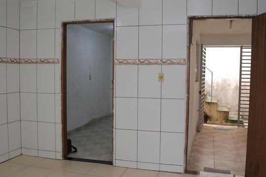 Cozinha de casa para alugar com 3 quartos, 150m² em Itaquera, São Paulo
