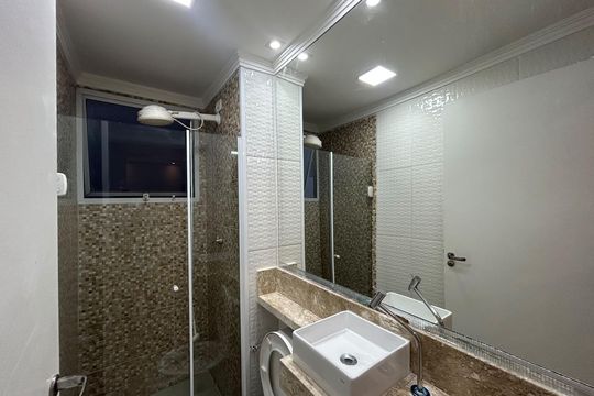 Banheiro de apartamento para alugar com 2 quartos, 40m² em Colônia (Zona Leste), São Paulo