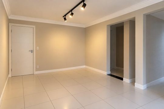 Sala de apartamento à venda com 2 quartos, 51m² em Parque Erasmo Assunção, Santo André