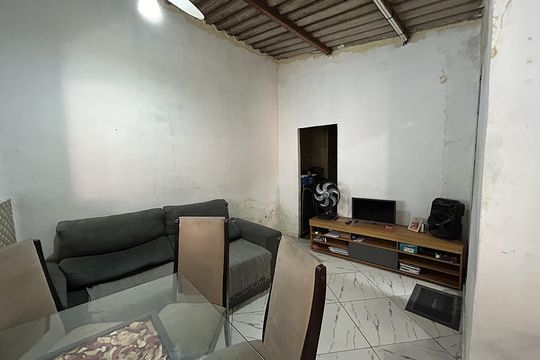 Casa à venda com 2 quartos, 50m² em Realengo, Rio de Janeiro