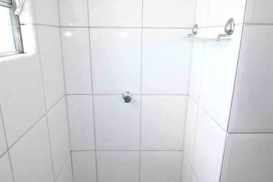 Banheiro de apartamento para alugar com 2 quartos, 75m² em Vila Industrial, São José dos Campos