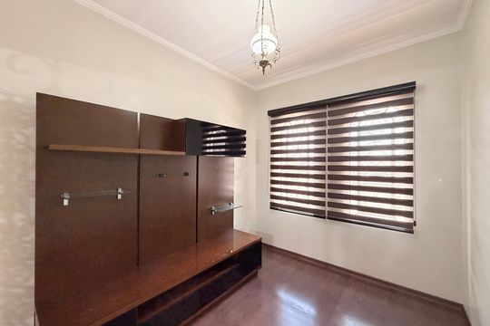 Sala de TV de casa à venda com 4 quartos, 325m² em Vila Arens/vila Progresso, Jundiaí