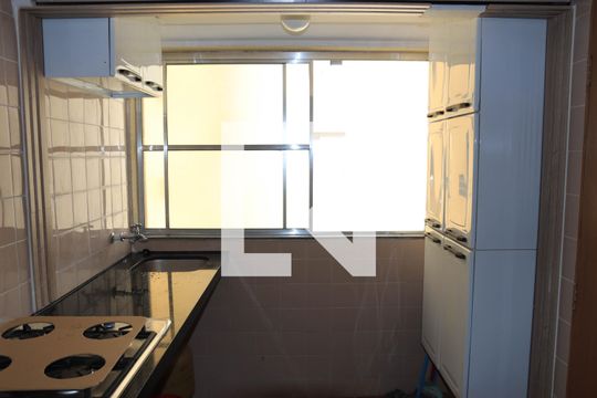 Cozinha e Área de Serviço de apartamento para alugar com 1 quarto, 40m² em Centro, Goiânia