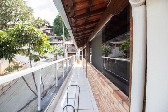 Área externa de casa para alugar com 2 quartos, 220m² em Novo Glória, Belo Horizonte