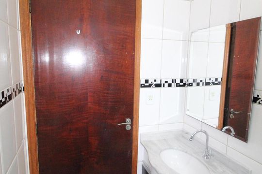 Banheiro de casa para alugar com 3 quartos, 250m² em Jardim Satélite, São José dos Campos
