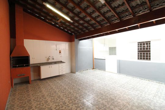 Quintal de casa para alugar com 3 quartos, 250m² em Jardim Satélite, São José dos Campos