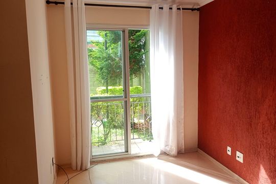 Apartamento à venda com 2 quartos, 47m² em Jardim Arco-Iris, Diadema