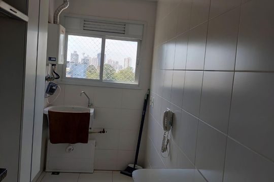 Área de serviço de apartamento para alugar com 1 quarto, 54m² em Umuarama, Osasco