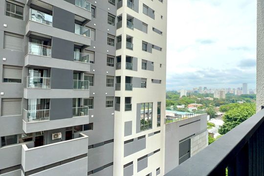 Varanda de kitnet/studio à venda com 1 quarto, 29m² em Pinheiros, São Paulo
