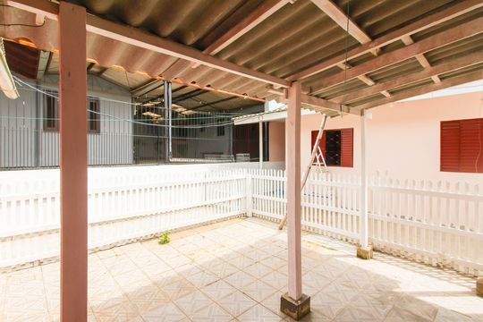 Área externa de casa para alugar com 2 quartos, 50m² em São José, Canoas