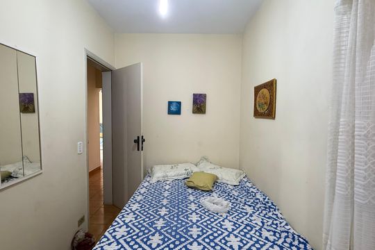 Suíte de apartamento para alugar com 3 quartos, 92m² em Parque Enseada, Guarujá