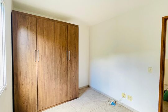 Quarto 2 de apartamento para alugar com 2 quartos, 39m² em Jardim Isis, Cotia