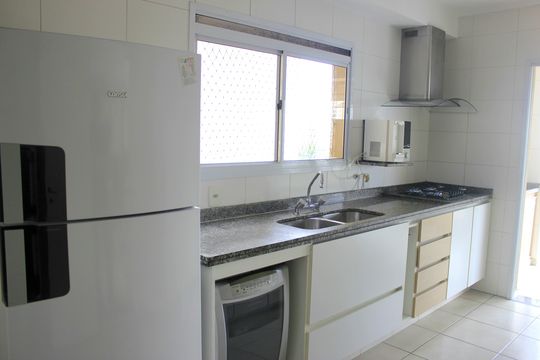 Cozinha  de apartamento para alugar com 3 quartos, 150m² em Vila Augusta, Guarulhos