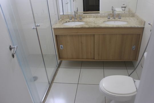 Banheiro da Suíte 1 de apartamento para alugar com 3 quartos, 150m² em Vila Augusta, Guarulhos