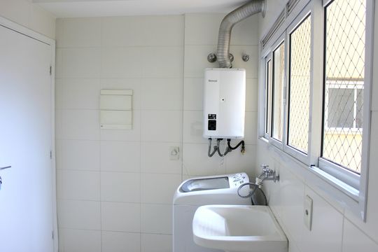 Área de serviço de apartamento para alugar com 3 quartos, 150m² em Vila Augusta, Guarulhos