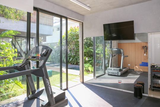 Academia de casa à venda com 4 quartos, 405m² em Alto da Lapa, São Paulo